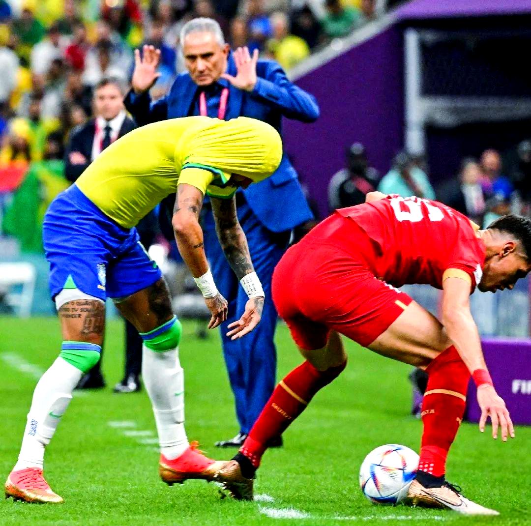 关于内马尔关键节点赛况扑朔迷离，塞尔维亚队带队取胜！的信息